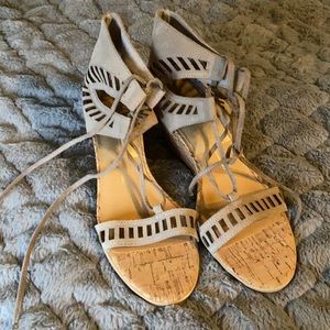 Dolce Vita - Loraine Ghillie Wedge Taupe